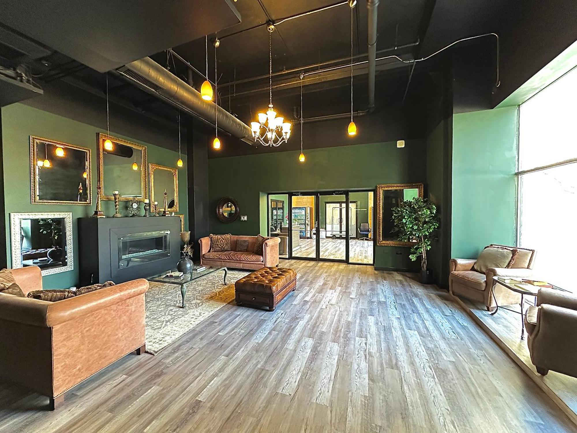 Modern 2Br Loft With Amazing City Skyline View And Optional Parking For 8 Guests Near Mccormick Place And Soldier Field Чикаго Екстериор снимка
