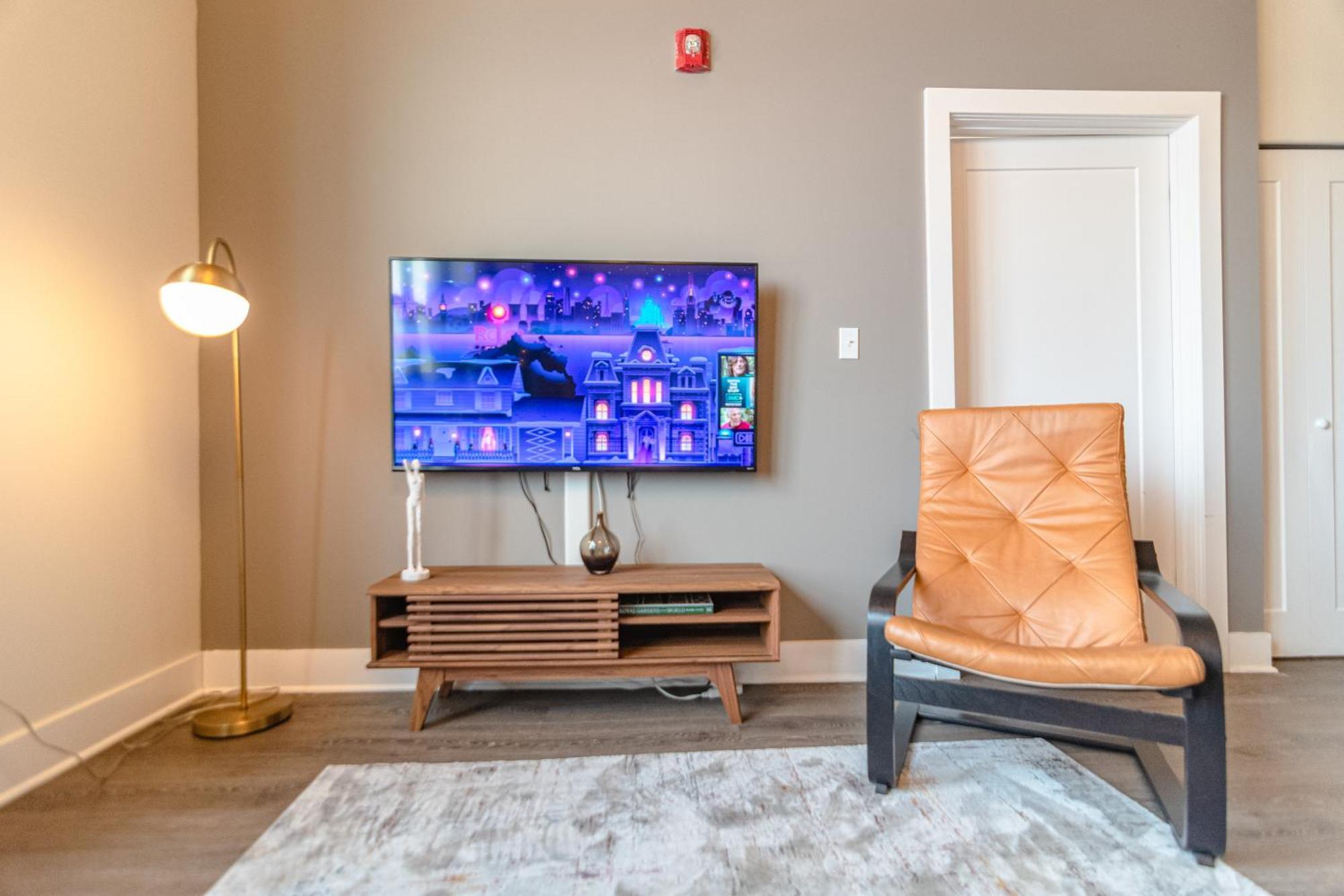 Modern 2Br Loft With Amazing City Skyline View And Optional Parking For 8 Guests Near Mccormick Place And Soldier Field Чикаго Екстериор снимка